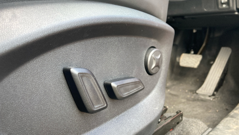 MG HS 1.5 T-GDI Hybrid+ Trophy 5dr Auto Hybrid Hatchback